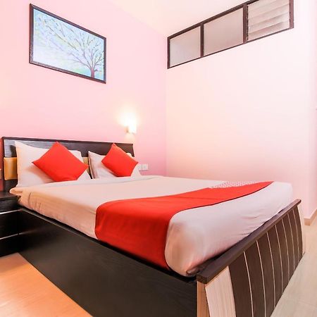 مادغاون Oyo 24761 All Seasons Guest House المظهر الخارجي الصورة