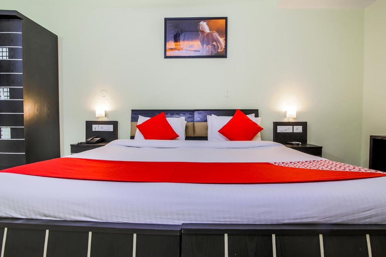 مادغاون Oyo 24761 All Seasons Guest House المظهر الخارجي الصورة
